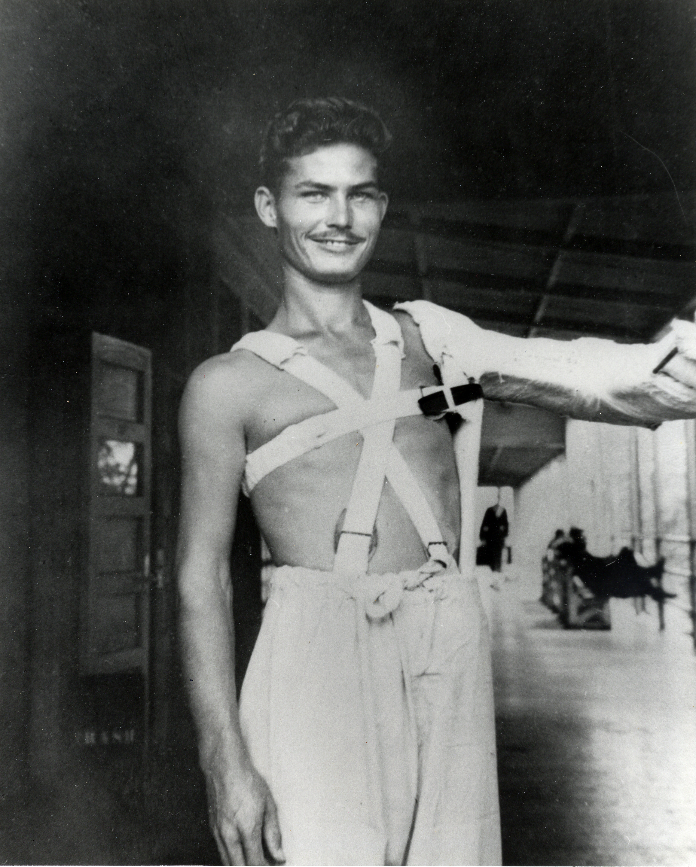 Desmond Doss vom Scharfschützen verwundet